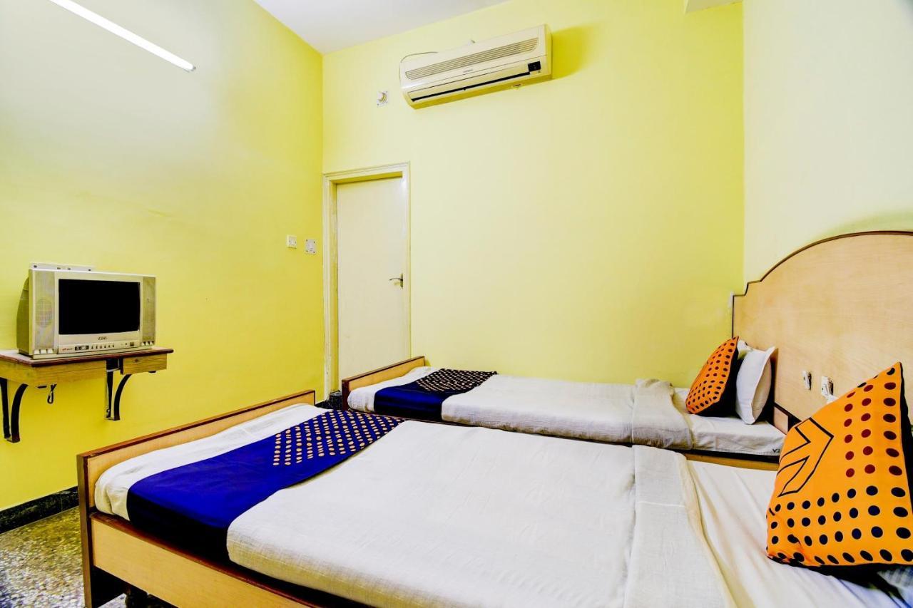 Hotel Spot On 80135 Gopala Residency Dibrugarh Exterior foto
